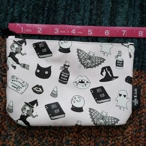 4 for $15 Ipsy cosmetic bag